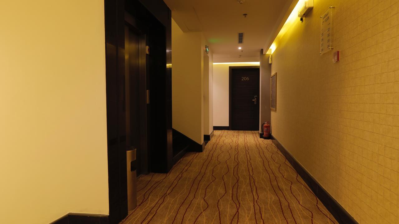 ستاى ان غرف واجنحه فندقيه Stay Inn Suites Jeddah Exterior photo